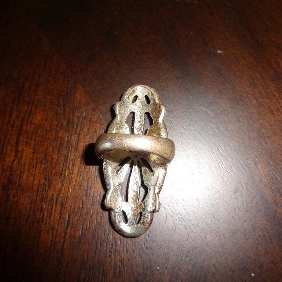 Long flowery ring- costume jewelry - Picture 5 of 8